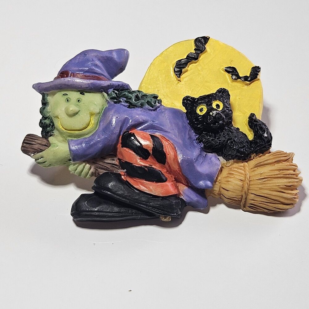 Vntg Halloween Witch On A Broom With A Black Cat Brooch